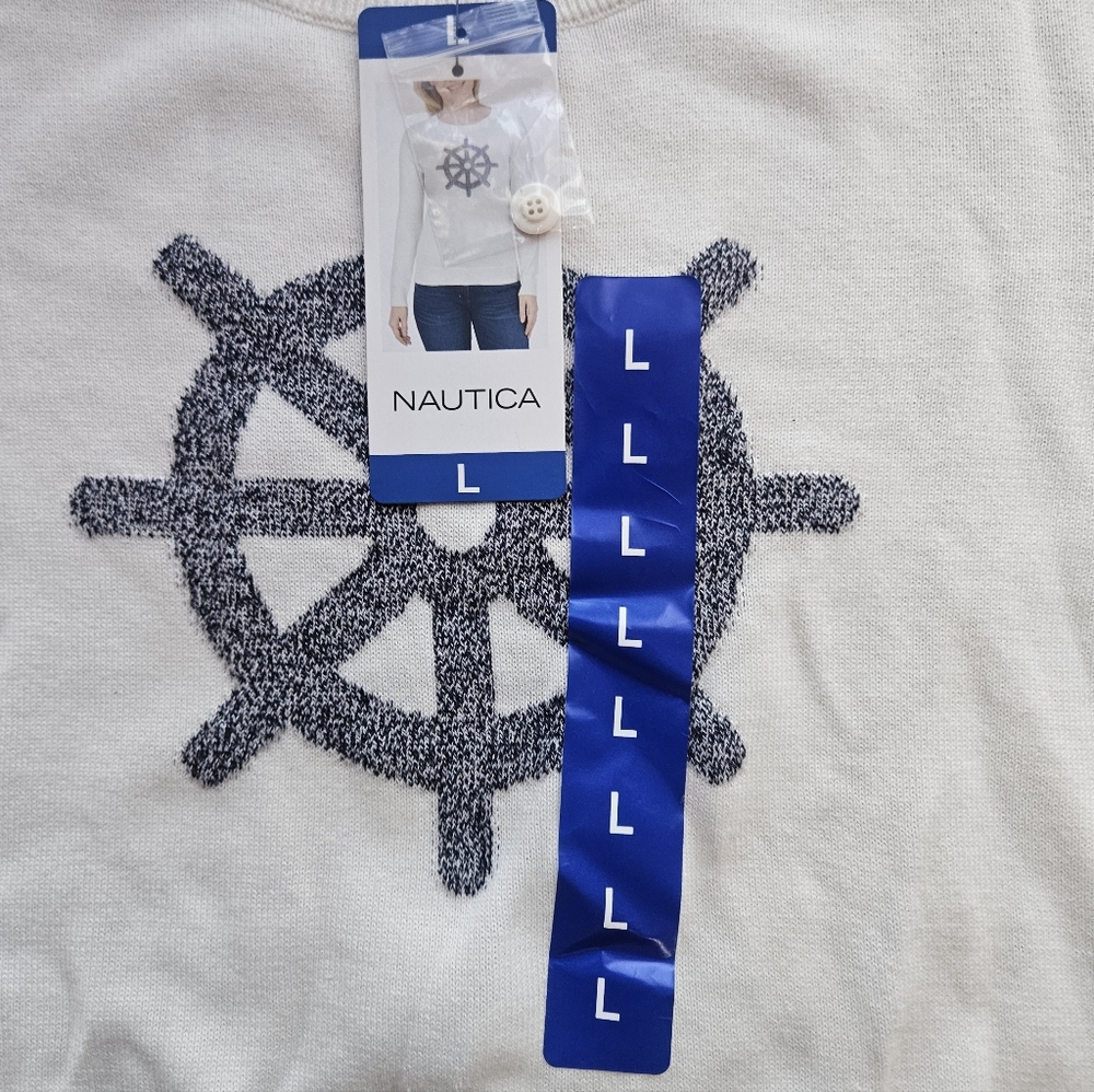 Nautica Women Cream and Gray Sweater with Nautical Wheel